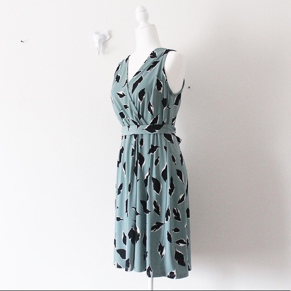 LOFT Dresses & Skirts - LOFT Feather Faux Wrap Tie Belt Flare Dress 1404